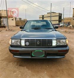 تۆیۆتا کراون